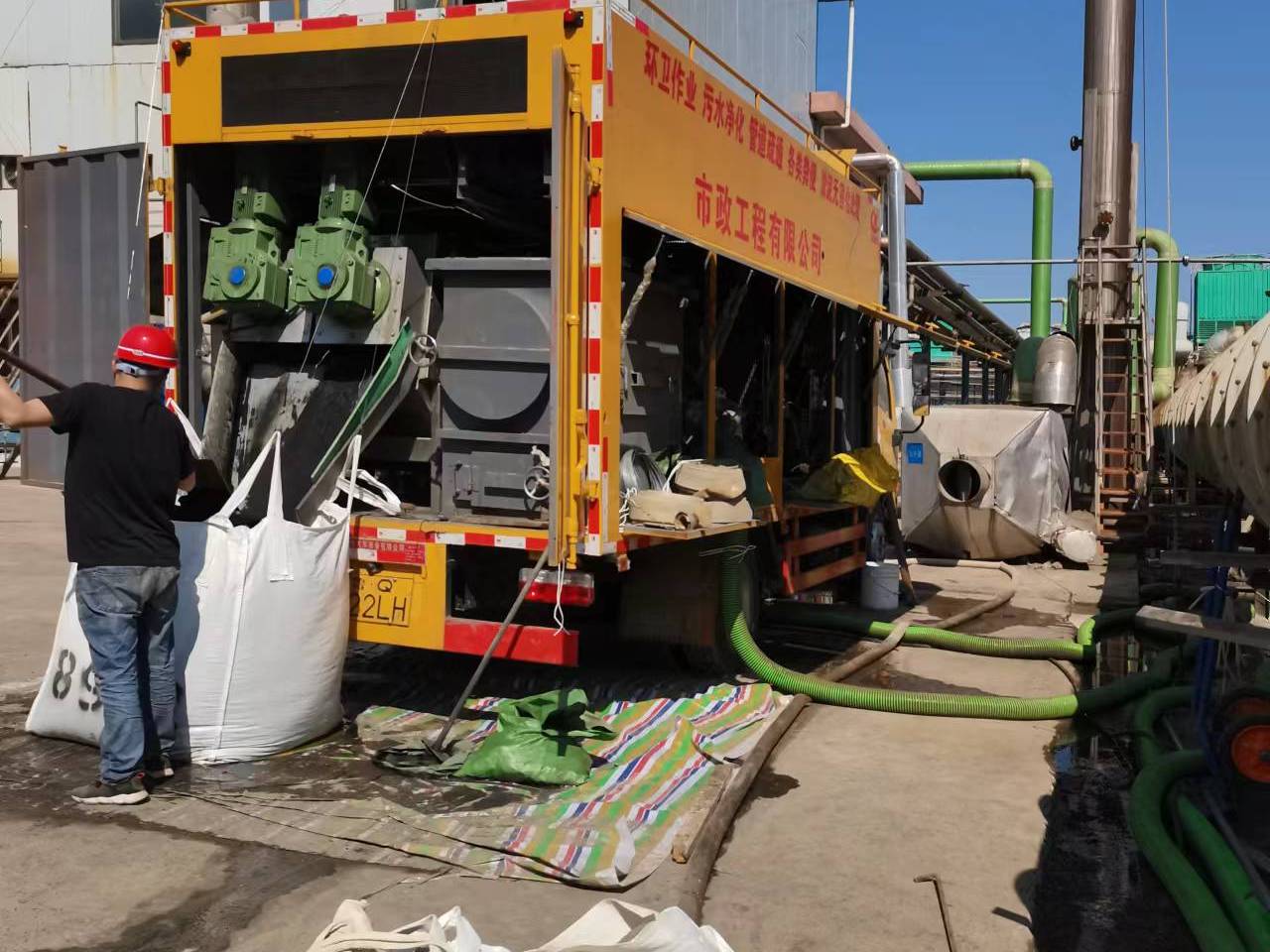 靖江淤泥压干处理